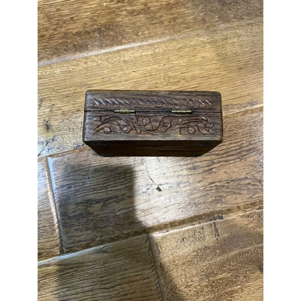 Vintage Rosewood? 5x3.5x2